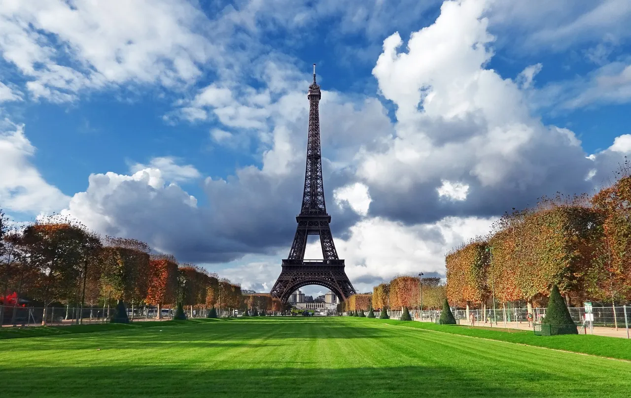 Tour de 15 días desde Dublín: Inglaterra, Holanda y París