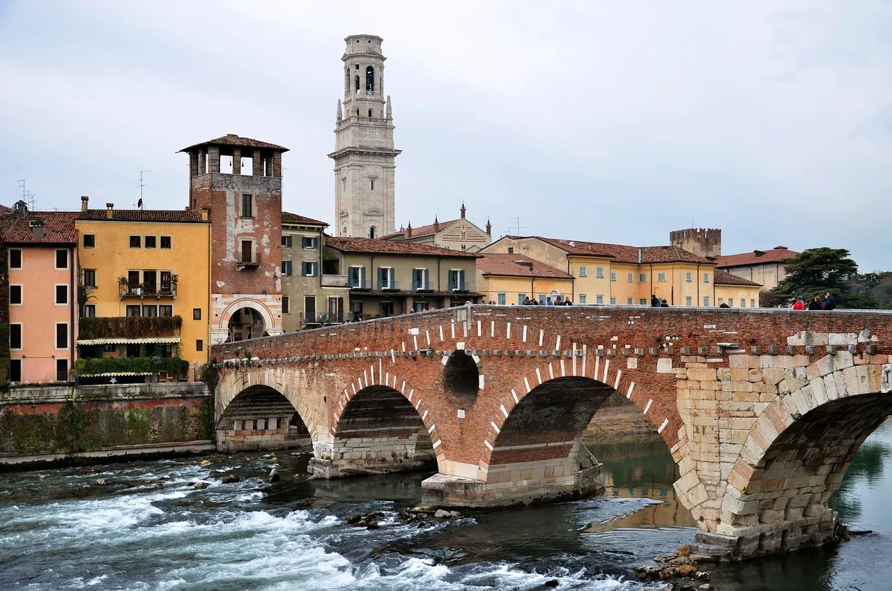 Tour de 9 días desde Roma: Génova, Verona y Venecia