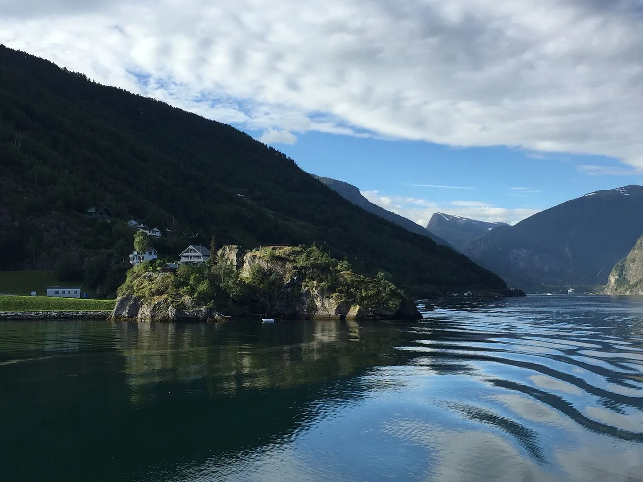 Tour de 15 días desde Estocolmo: fiordos noruegos y norte de Polonia